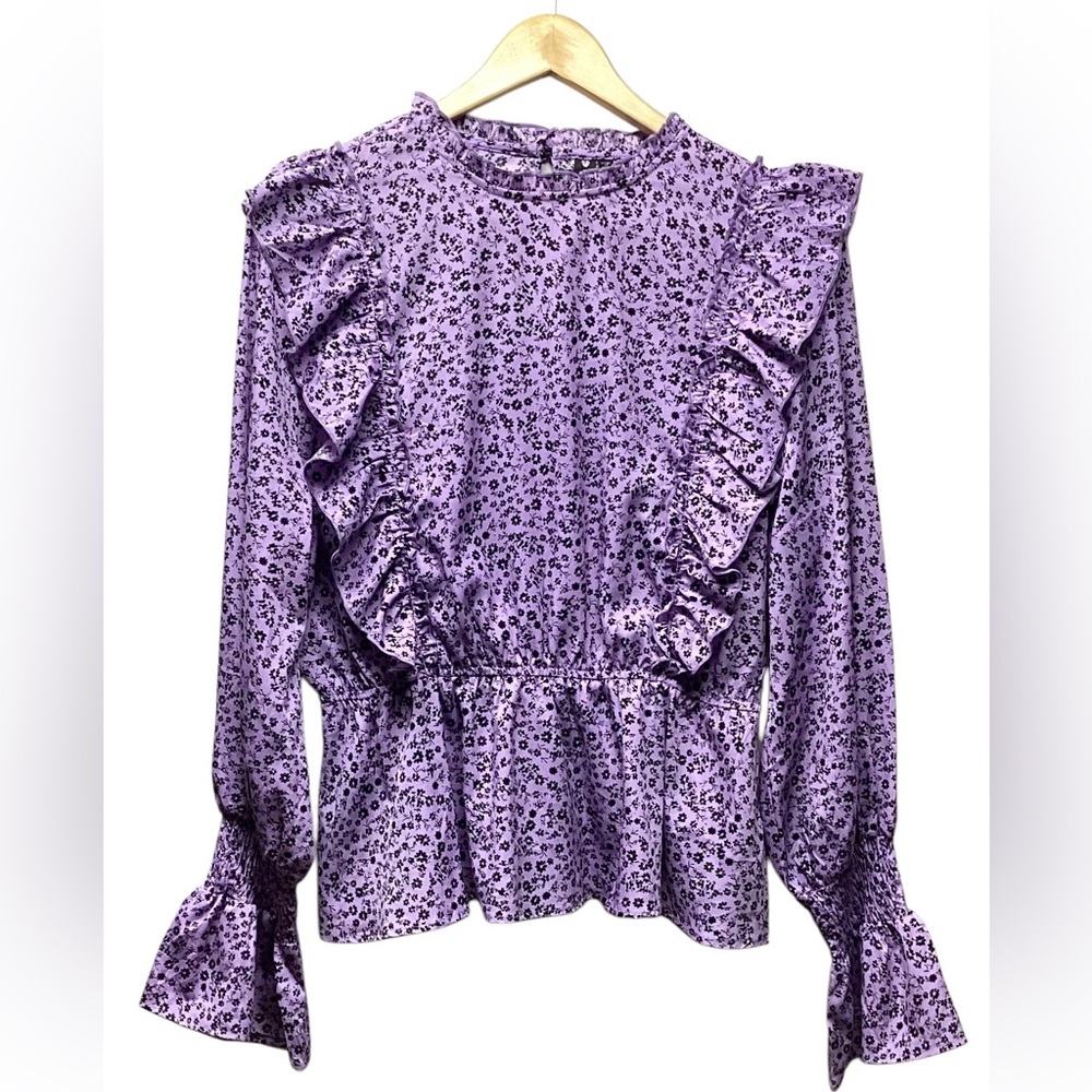 Influence Feminine Cottage ruffle blouse. Size 14. Lavender with black floral
